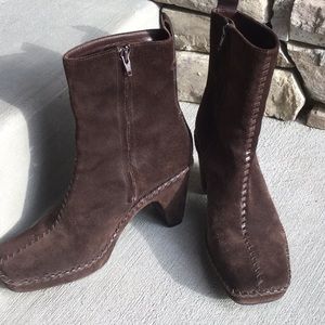 Linea Paolo Brown Suede Boots